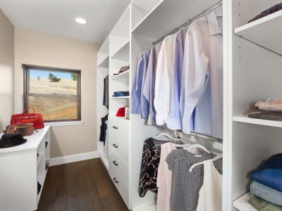 upper-level-Master-bedroom-walking-closet